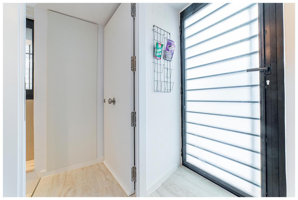 Apartamentos Madrid Rio エクステリア 写真