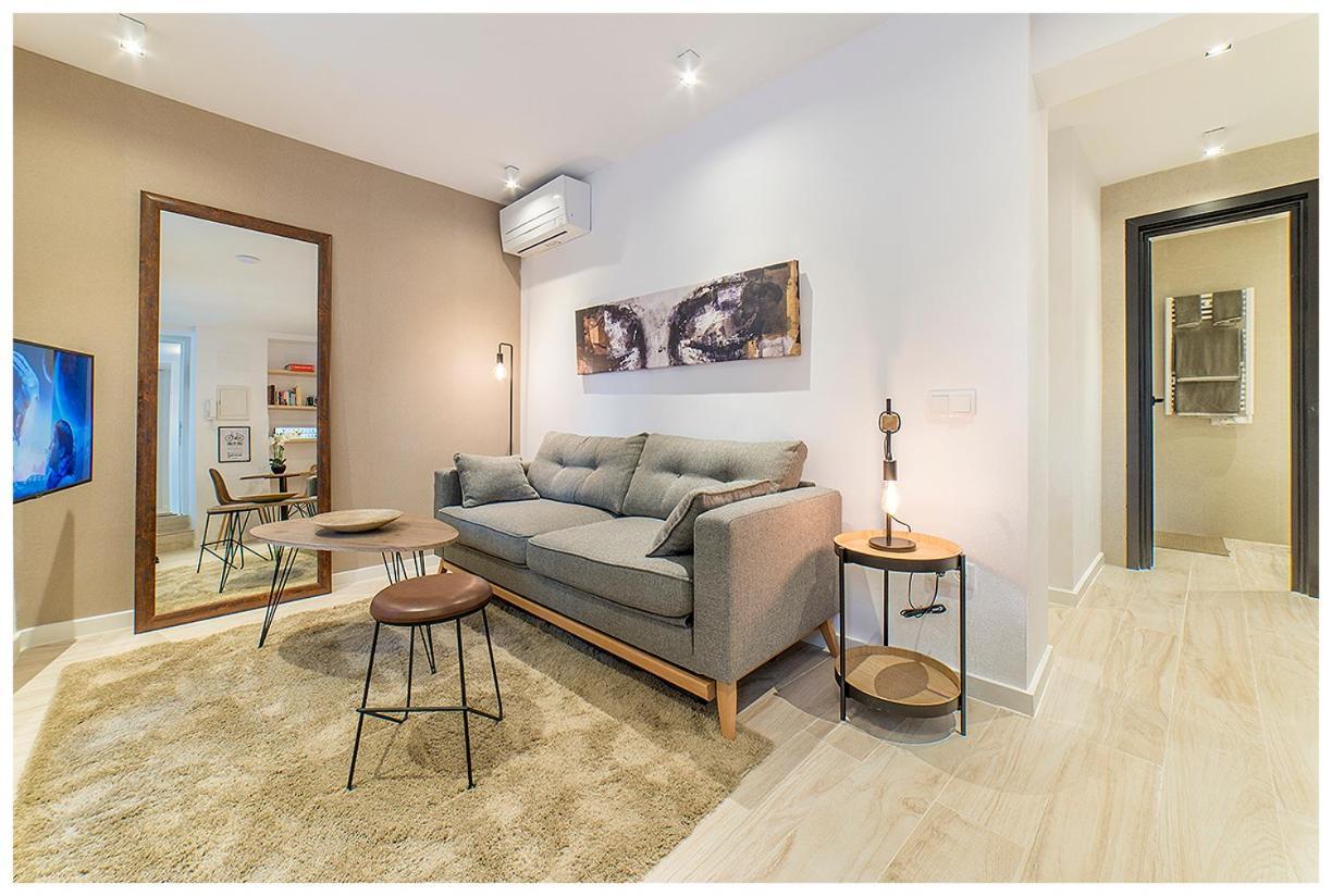 Apartamentos Madrid Rio エクステリア 写真