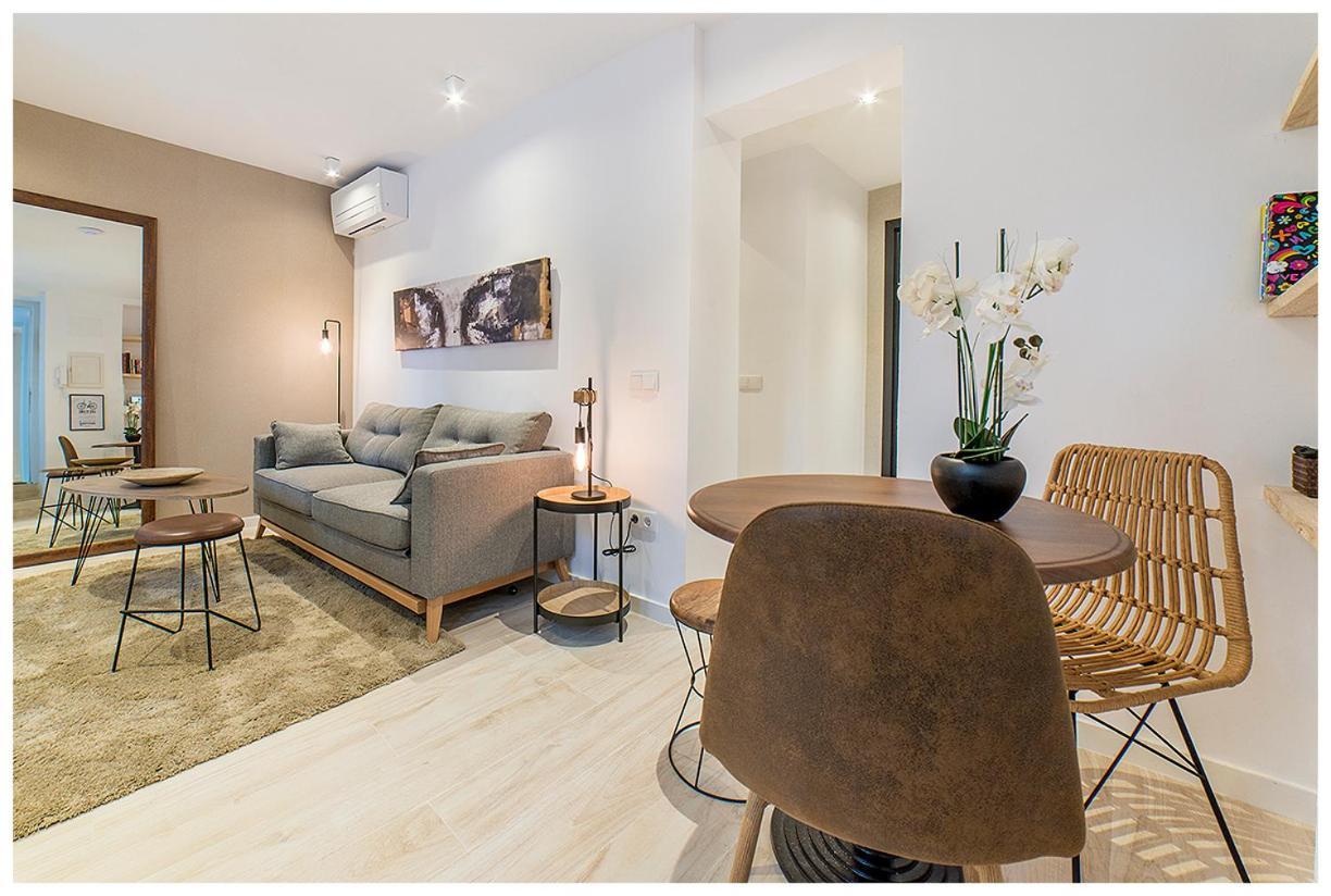 Apartamentos Madrid Rio エクステリア 写真