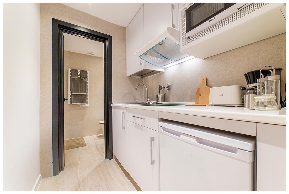 Apartamentos Madrid Rio エクステリア 写真