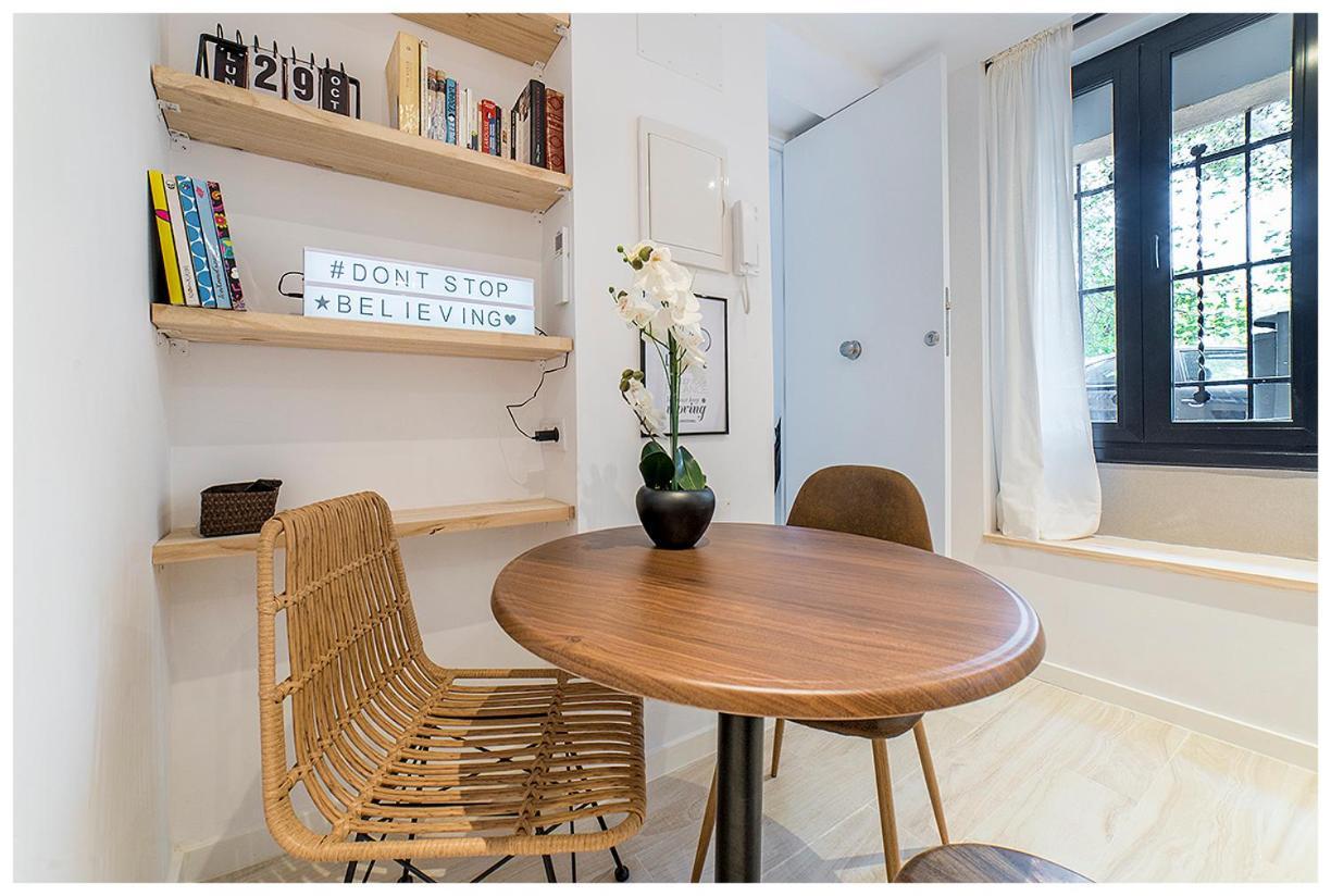 Apartamentos Madrid Rio エクステリア 写真